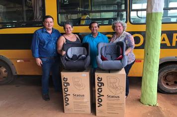 Prefeitura de Turmalina adquire novas cadeirinhas para transporte infantil
